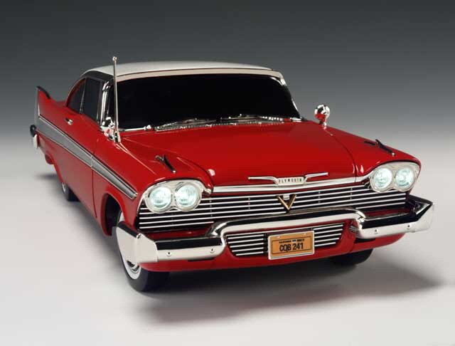 Автомобили – киногерои. Звучит забавно, однако если по вспоминать, то навскидку можно набрать с десяток фильмов, где главным героем выступает автомобиль. А если взять еще и автомобили, на которых ездят главные герои, то… имеем непаханое поле материала для изучения. Начать я решил с автомобиля, ставшего легендой с легкой подачи мастеров ужаса Стивена Кинга и Джона Карпентера. Плимут Фурия (Plymouth Fury) модели 1958 года, или как больше нравится фанатам – Кристина. 
Плимут – самостоятельное ответвление от заводов «Крайслер» существовавшее с 1928 по 2001 годы, и специализировавшееся на недорогих легковых автомобилях и минивенах. Изначально конкурируя с такими же «народными» автомобилями ford и Chevrolet, но немногим выигрывая по цене, Плимут занял прочное место среди наиболее массовых автомобилей США. Однако в послевоенные годы интерес к марке начинает ослабевать. Плимуты конца 40-хх начала 50-хх годов оставались массивными, консервативными, внушительными громадинами, имеющими спрос разве что в такси. Требования же покупателя все чаще обращались к более комфортным интерьерам, современному дизайну и скорости, чего не было у этих архаичных динозавров. К тому же прежние конкуренты навязывали быстрые темпы обновления модельного ряда. Так к середине 50-хх Плимут закрепил за собой статус автомобиля для пенсионеров и таксопарков.

