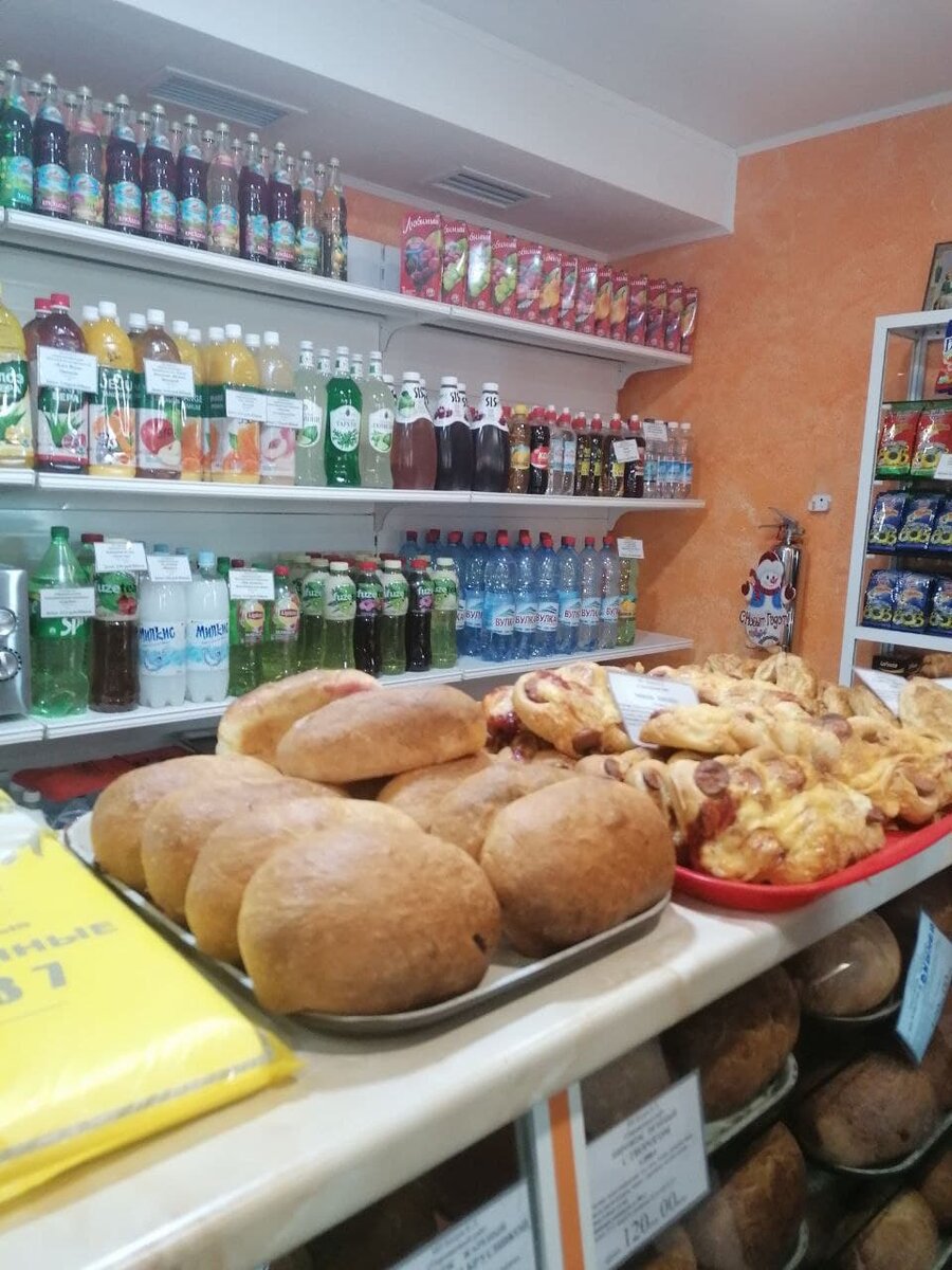 Пирожки реально просто огромные. Размером с небольшую дыню.