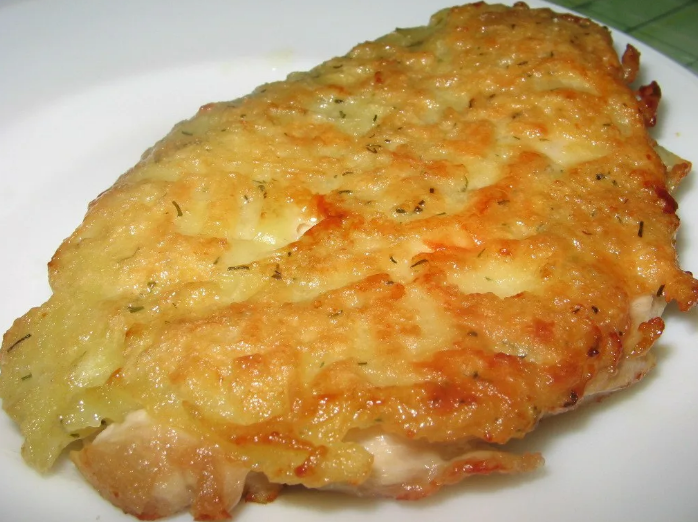 Вкусная куриная грудка с сыром