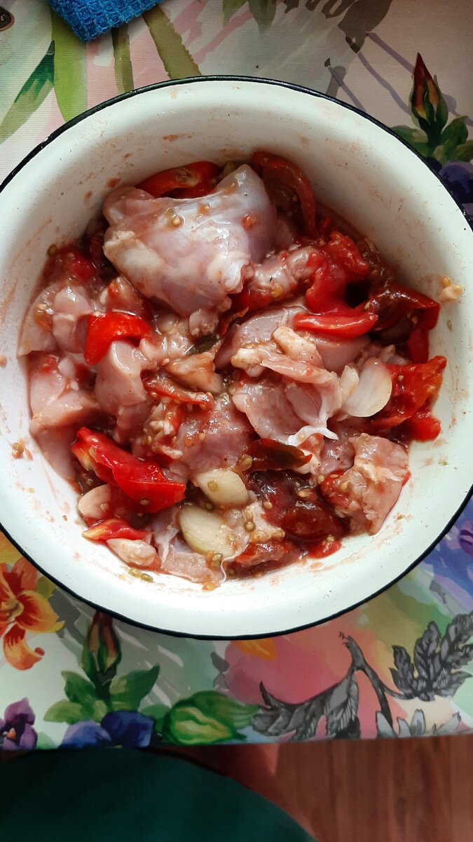 Курица в помидорах