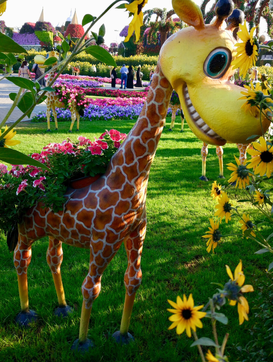 Он как будто смеётся над героями?