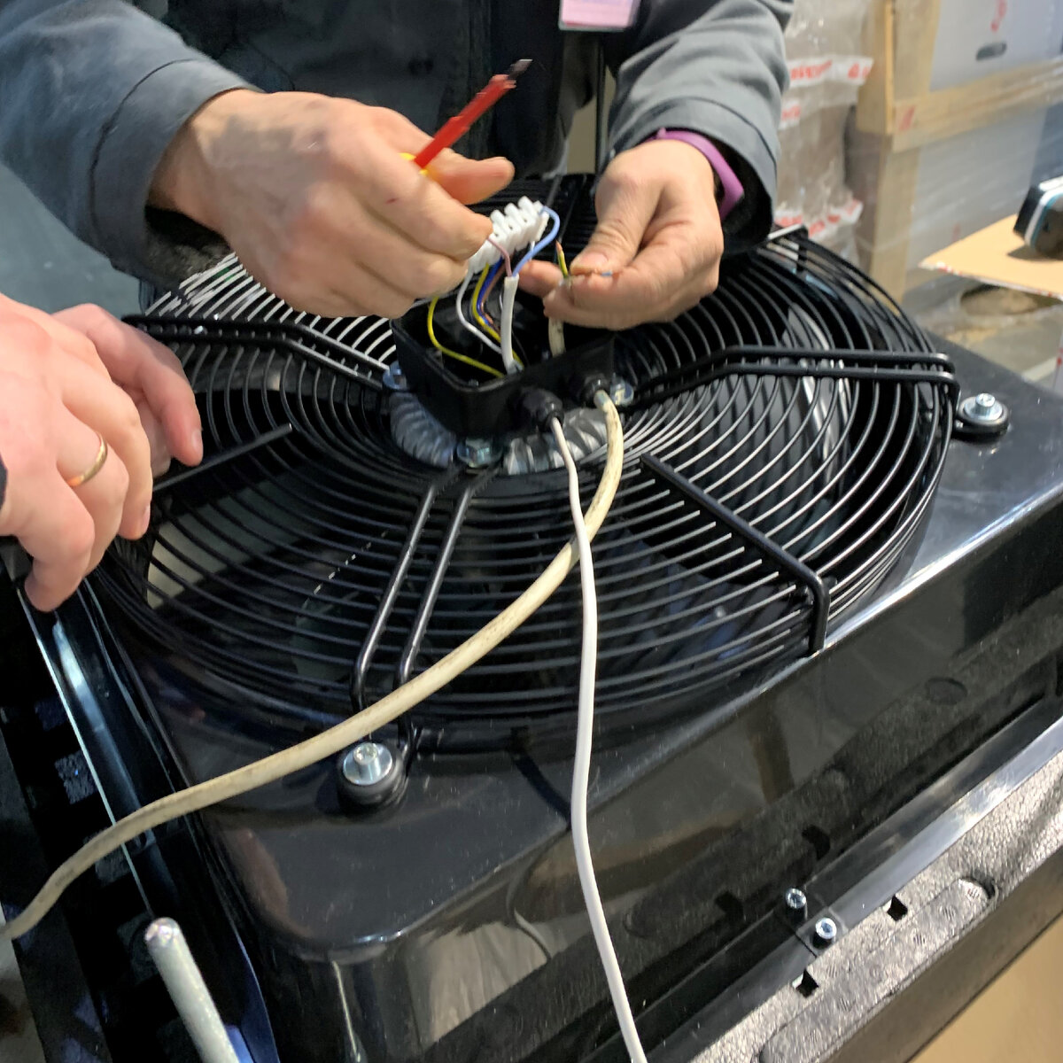 Подключение проводов к двигателю тепловентилятора ГРЕЕРС ВС