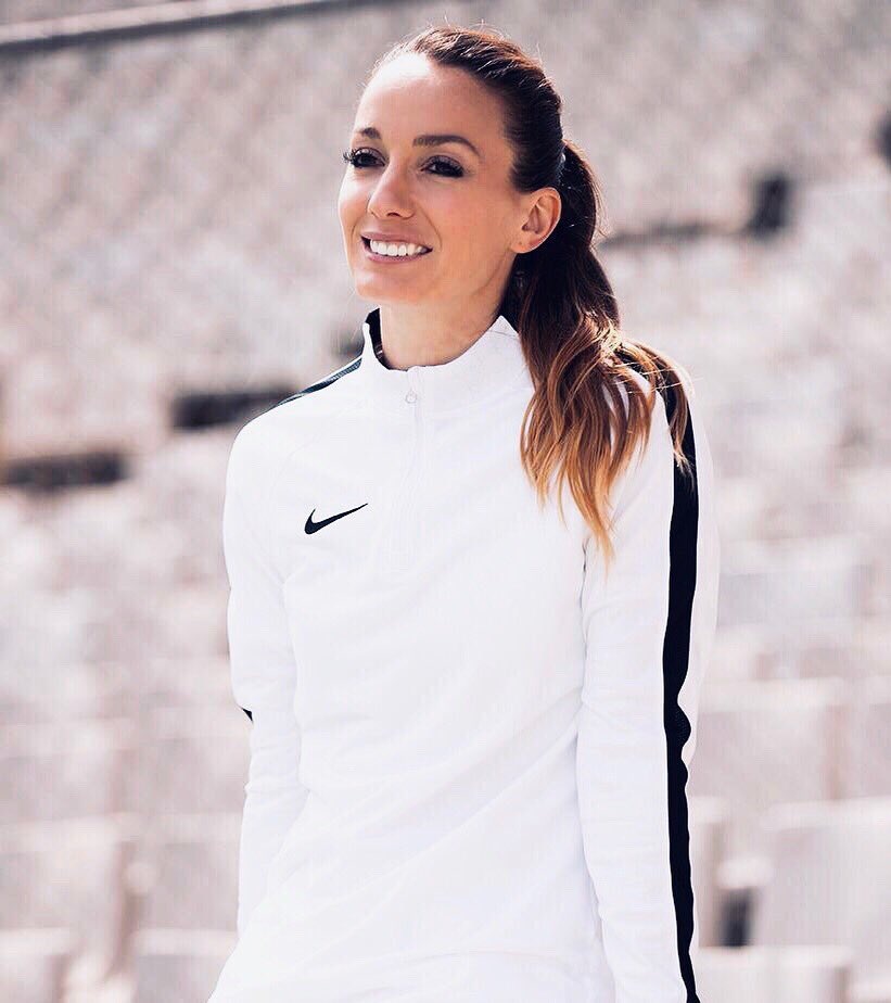 Шведская футболистка косоварского происхождения, нападающая клуба «Реал Мадрид» и сборной Швеции. Серебряный призёр Олимпийских игр 2016 года в Рио-де-Жанейро.