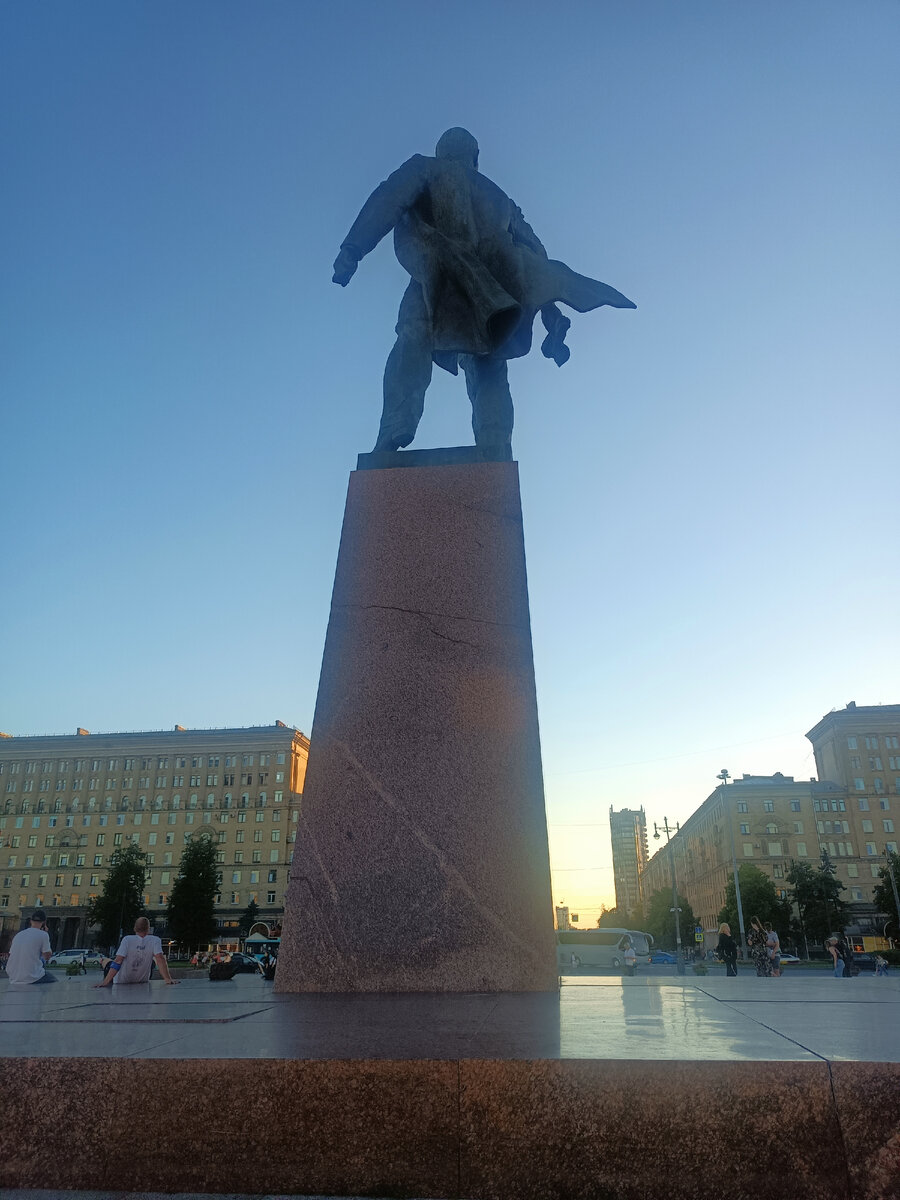 Памятник Ленину 