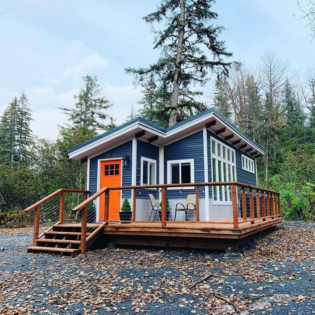 Соцсети компании Mystic Mountain Tiny House