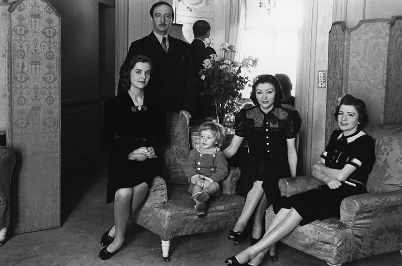 Королевская семья в сборе. 7 декабря 1940 года. 