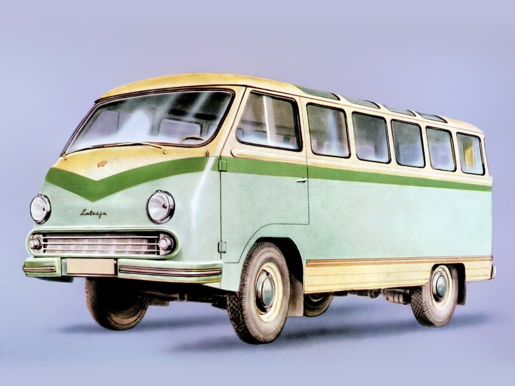 Автобус РАФ 977. Трудился во многих сферах, в том числе и в качестве маршрутного такси.