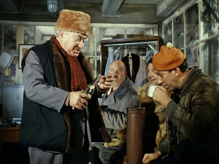 Кадр из фильма «Операция «Ы» и другие приключения Шурика»