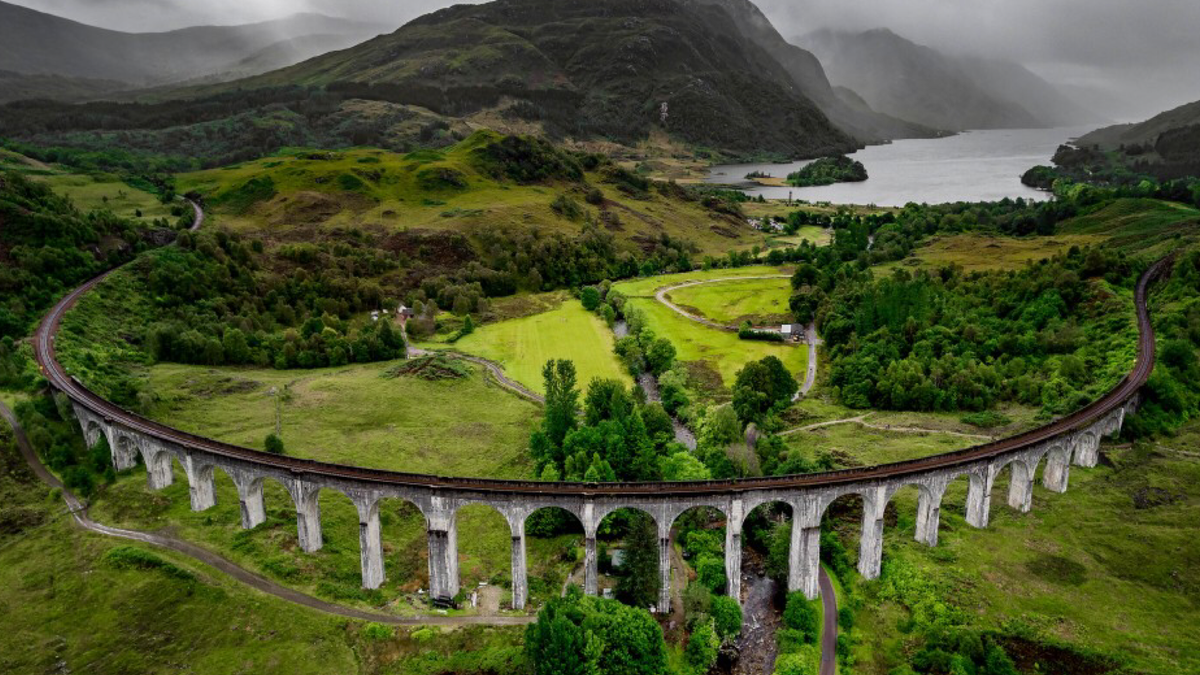 Glenfinnan Viaduk в Шотландии