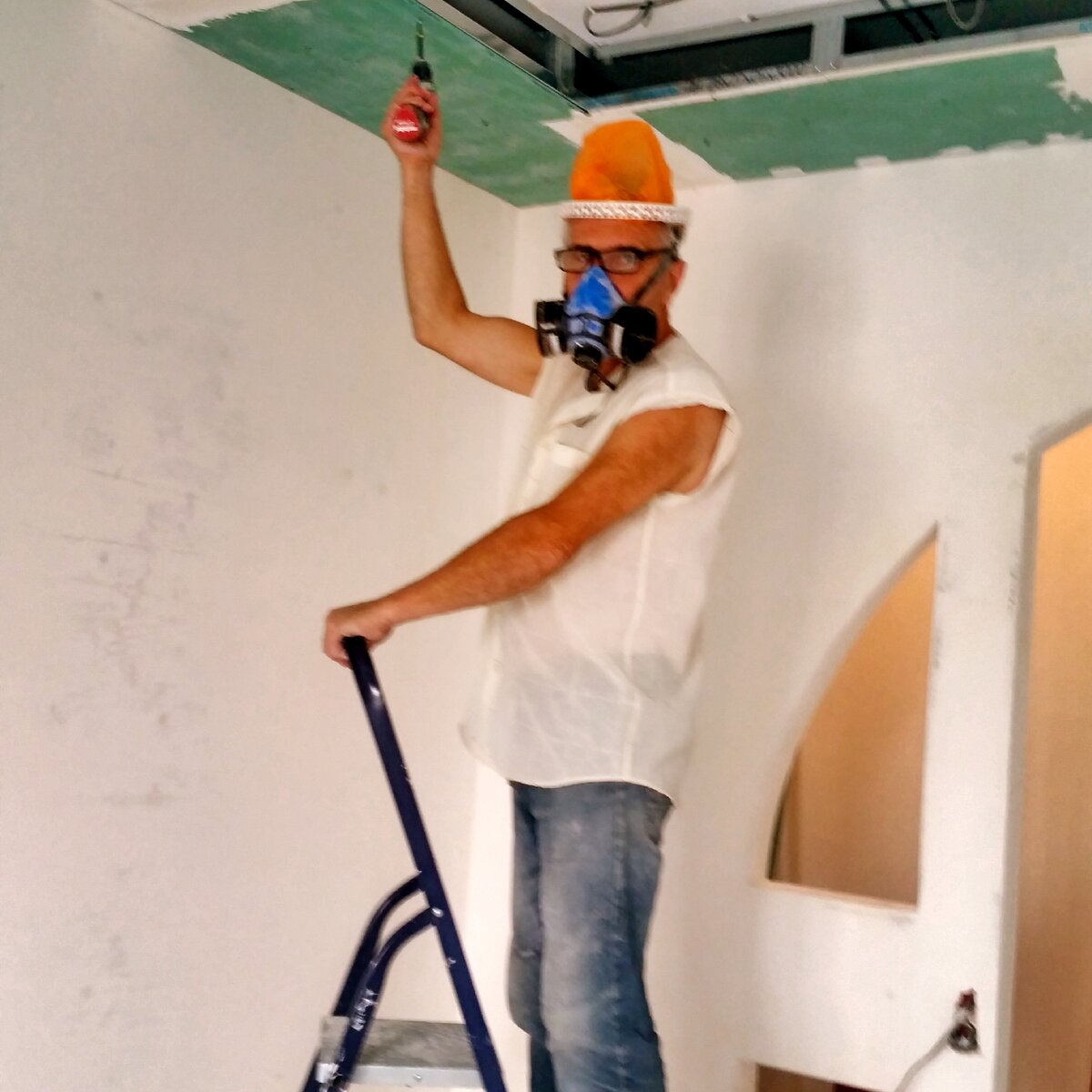 На изоляции тоже работали немного⠀