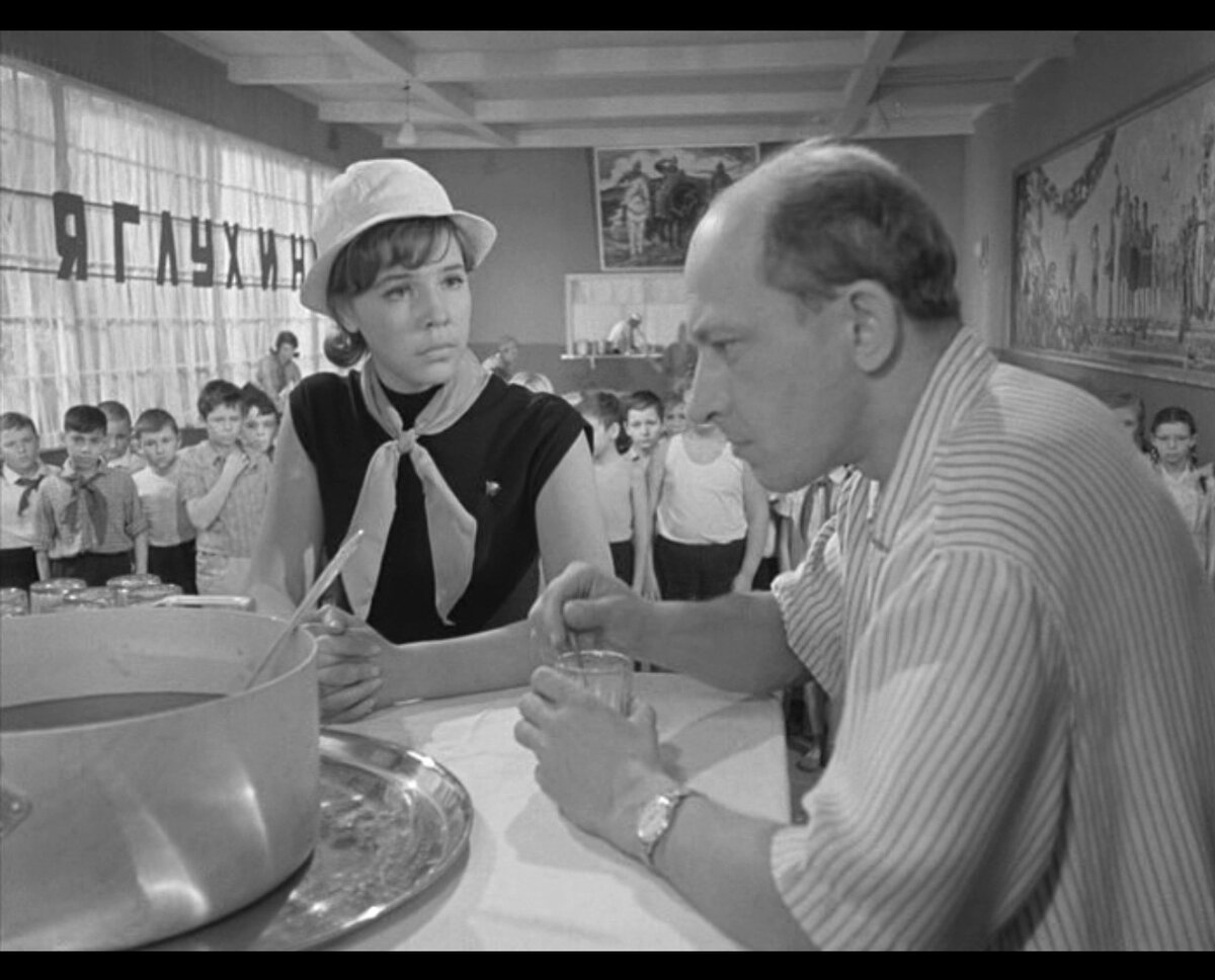 добро товарища. о доброте. добро товарища. добрые дела людей. друзья товарищи.