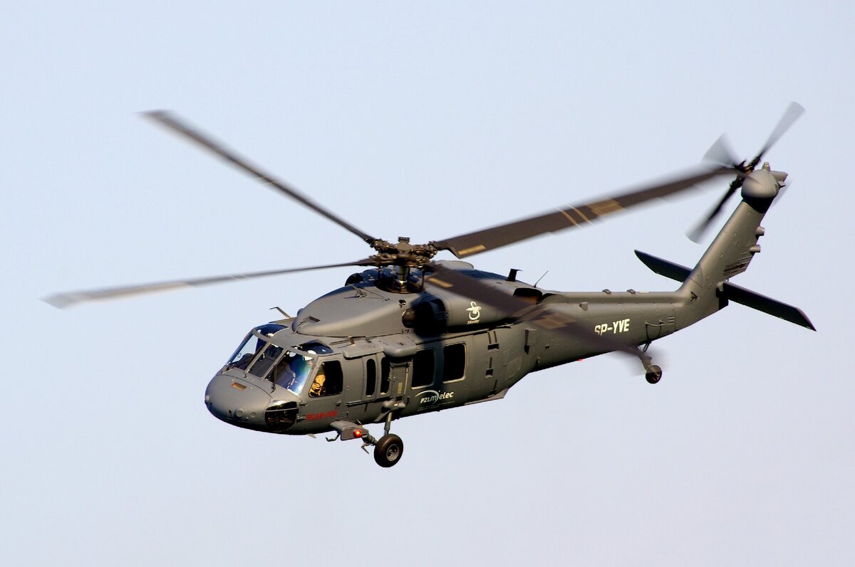 Американский вертолёт Черный Ястреб(Black Hawk)