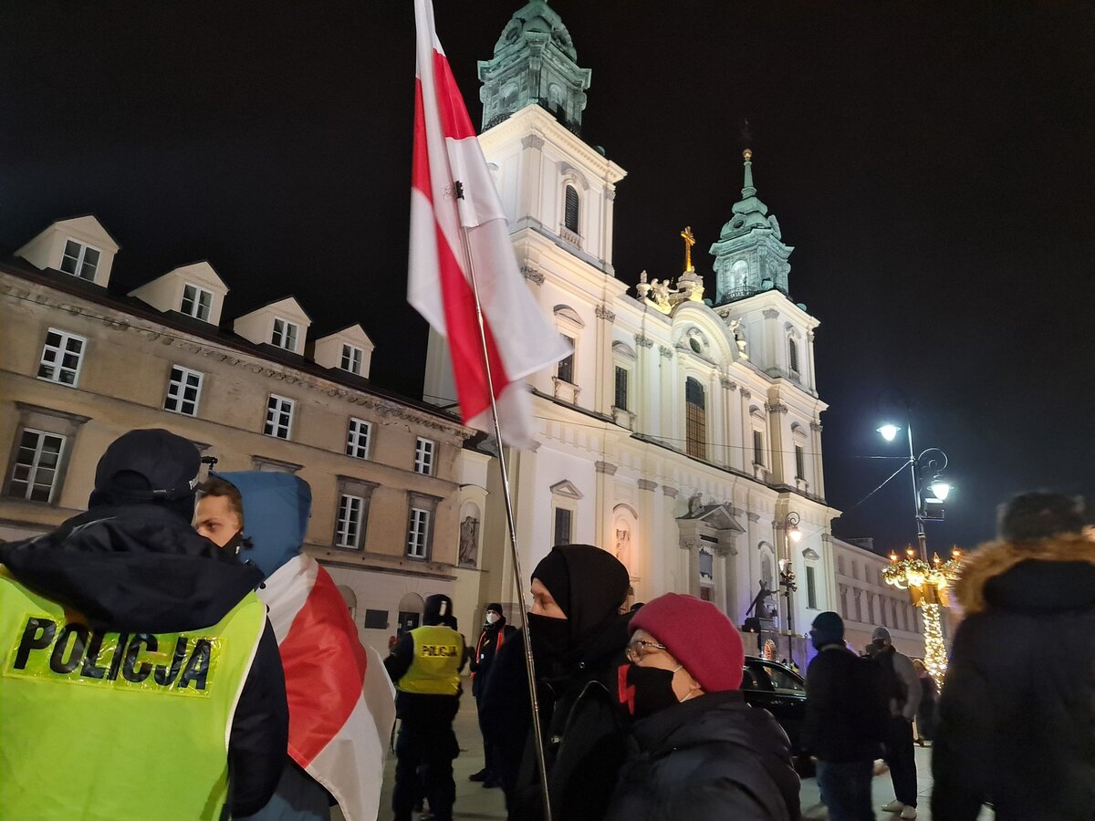 Белорусские протестуны поддерживают польскую оппозицию