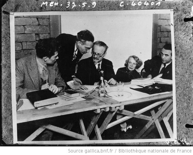 Лев Троцкий и Наталья Седова. 1937 г. Мексика 