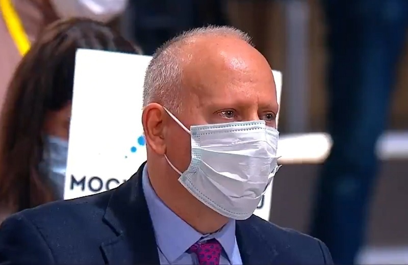 Журналист Би-би-си (BBC) Стивен Розенберг, как швед под Полтавой, бежал с пресс-конференции президента России.