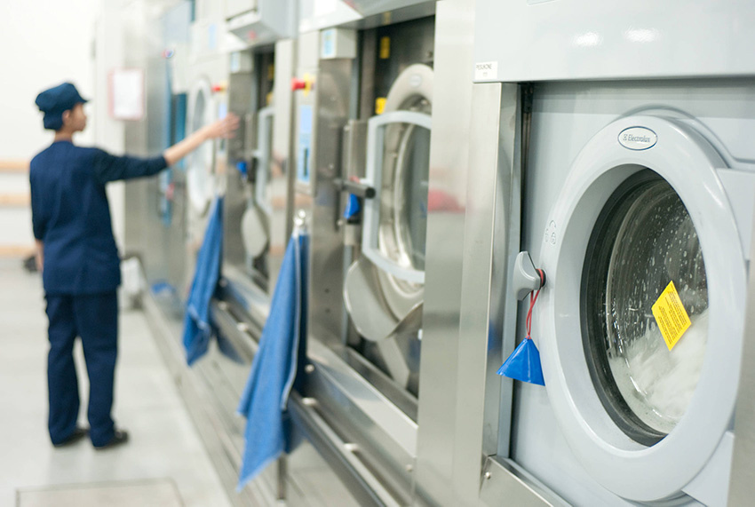 Стирка в промышленных масштабах.