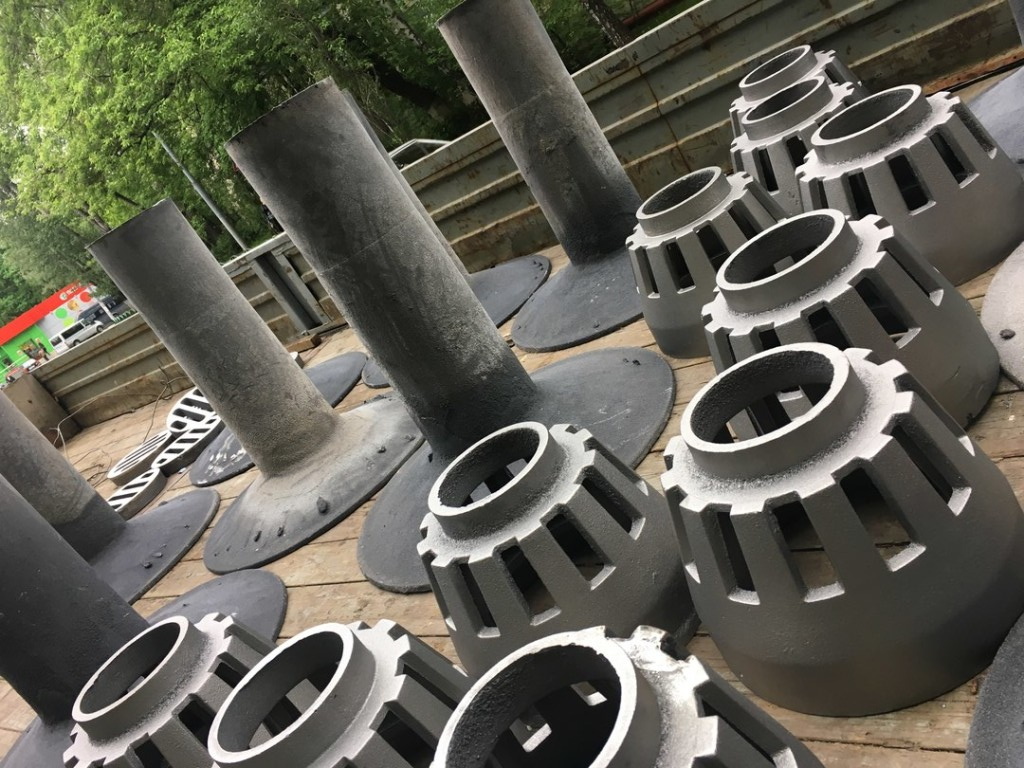 Водоотводное устройство ВУ-180 устанавливается вместе с «козинаками»