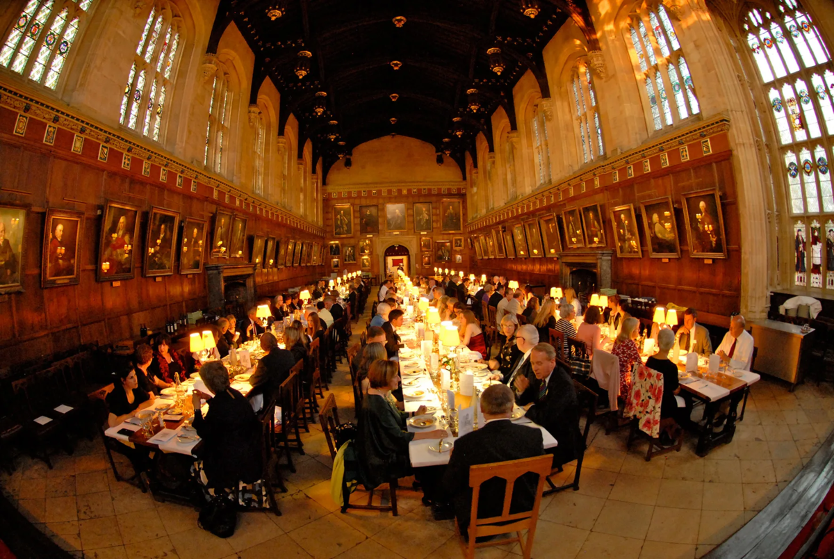Оксфордский университет фото внутри и снаружи