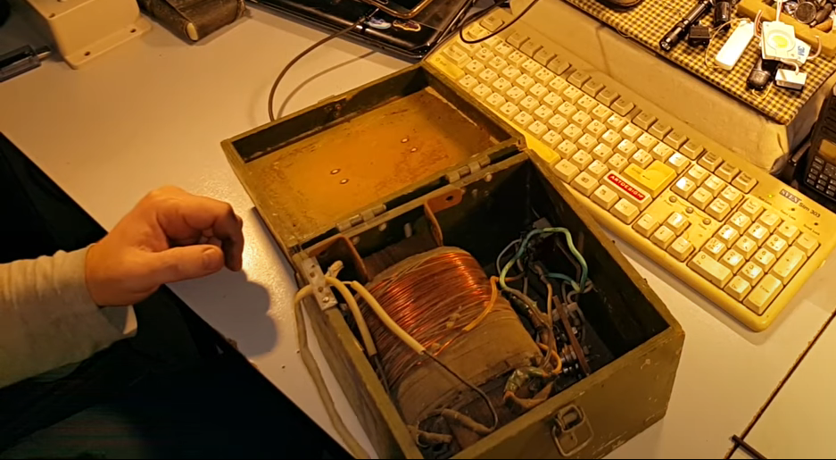 Внутренность.