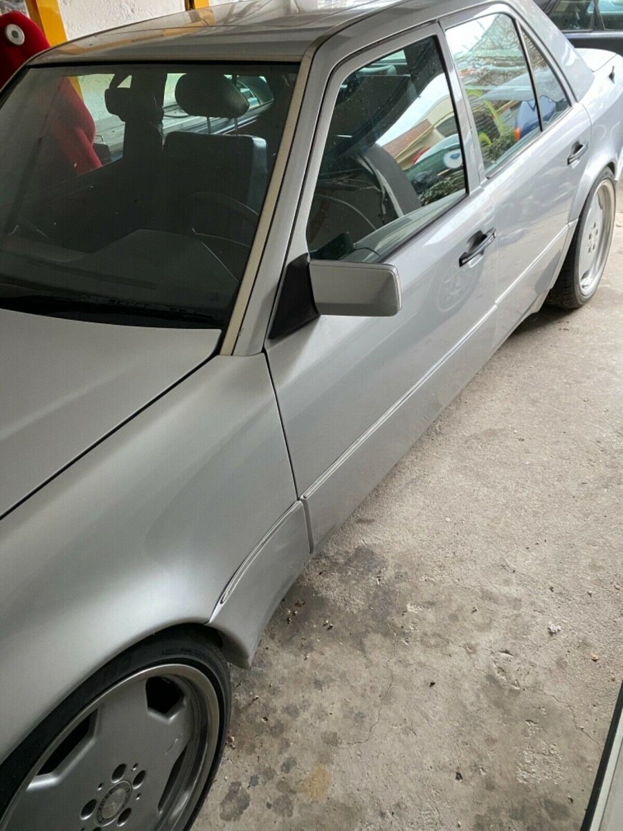 Видны дефекты кузова от эксплуатации 