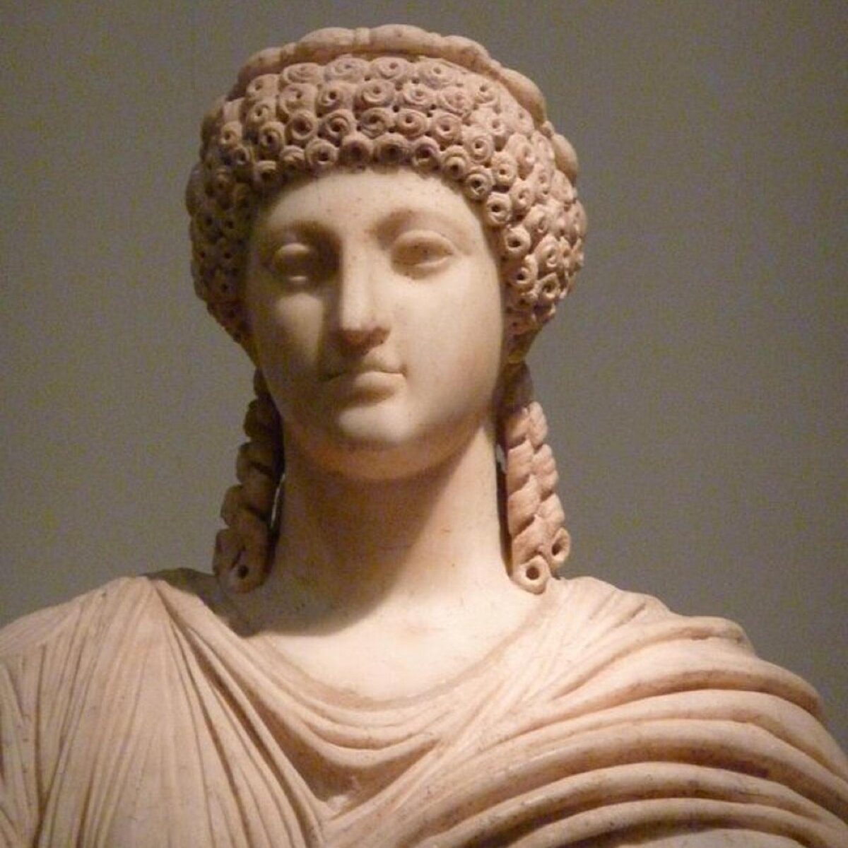 Две Мессалины: имя одной стало притчей во языцех, другая покорила двух император