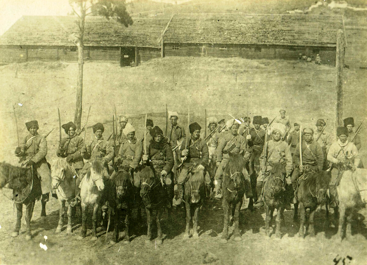 Сибирские партизаны времен Гражданской войны. Источник фото: https://bestlj.ru/31191-Gde-mozhno-slovo-gde-nuzhno-metkaja-pulja.html