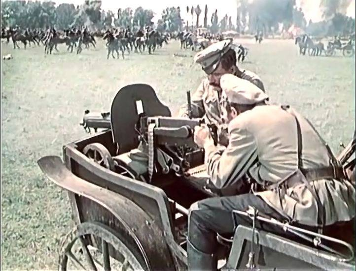 Во время Гражданской войны в России пулемет «Максим» устанавливали на тачанки