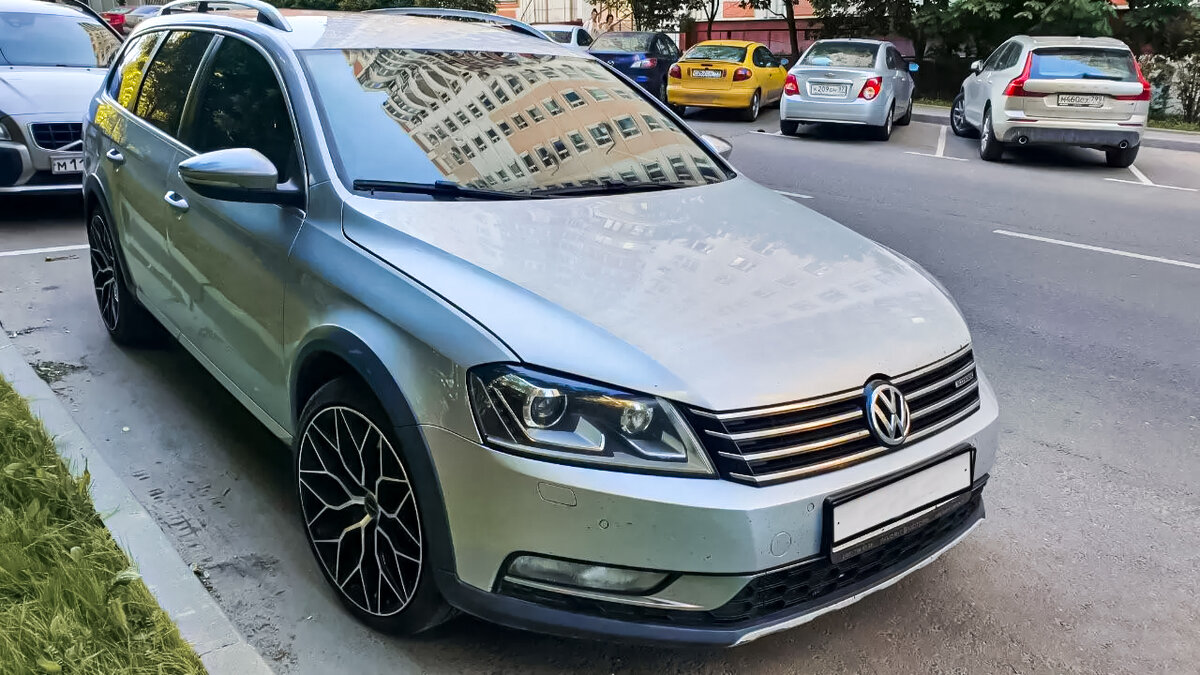 Volkswagen Passat B7 Alltrack (фото с авито.ру)
