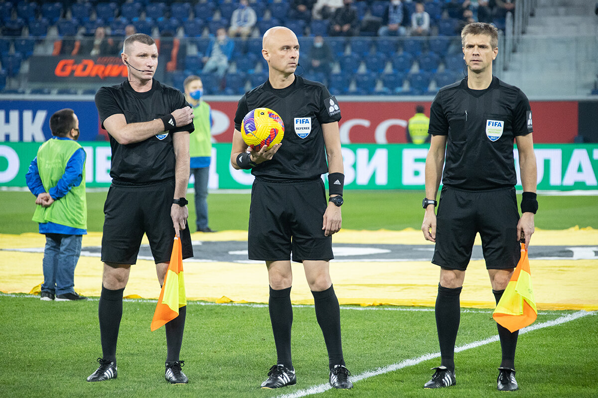 FIFA referee Сергей