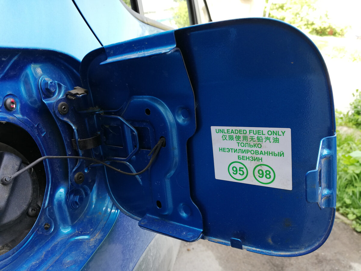 Найти рекомендации производителя по используемому топливу совсем не сложно. Фото: shutterstock.com