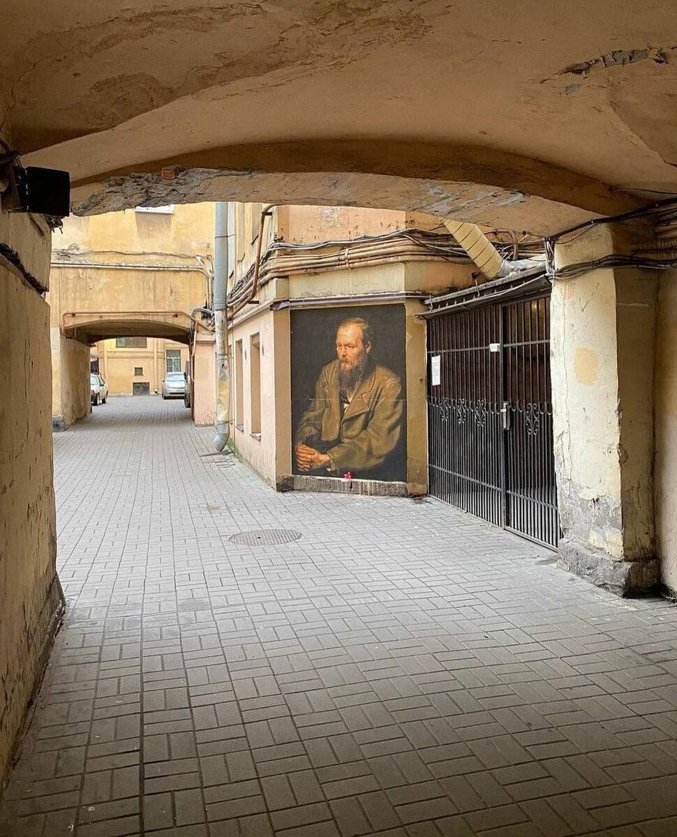 📍Адрес: Кузнечный пер.,8.