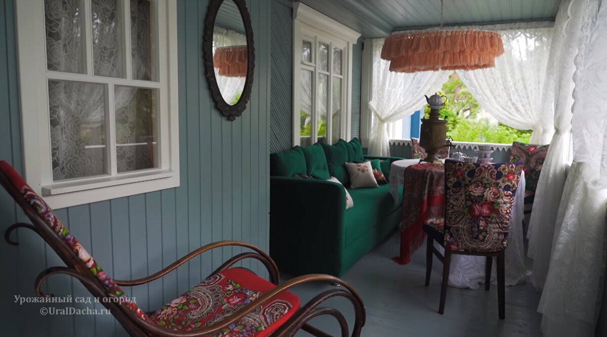Веранда у дома, на даче