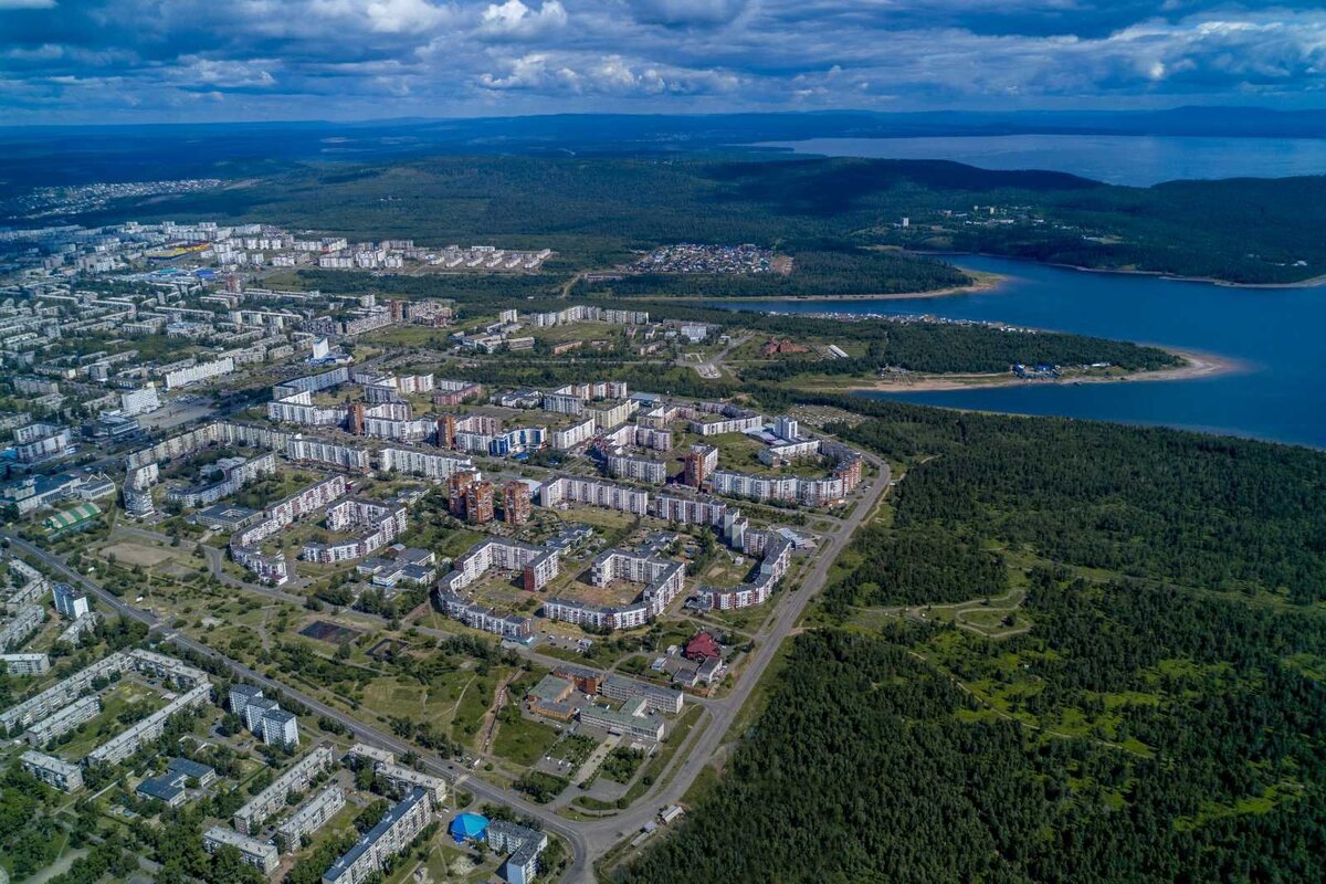 Город Братск. Вид сверху.