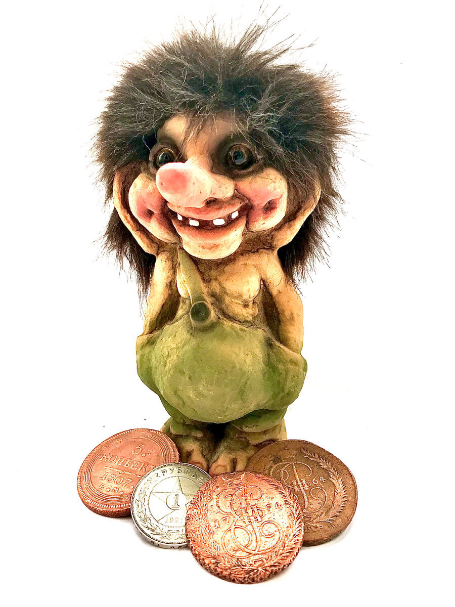 Представленные медные пятаки и серебряный рубль — из моей коллекции