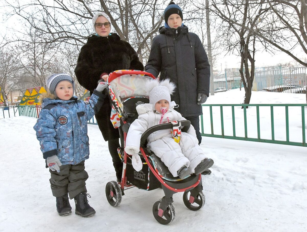 Про помпезное кладбище для оккупантов, сильных женщин и безлимитные  проездные — свежий номер «МОЁ!» | МОЁ! Online. Воронеж | Дзен