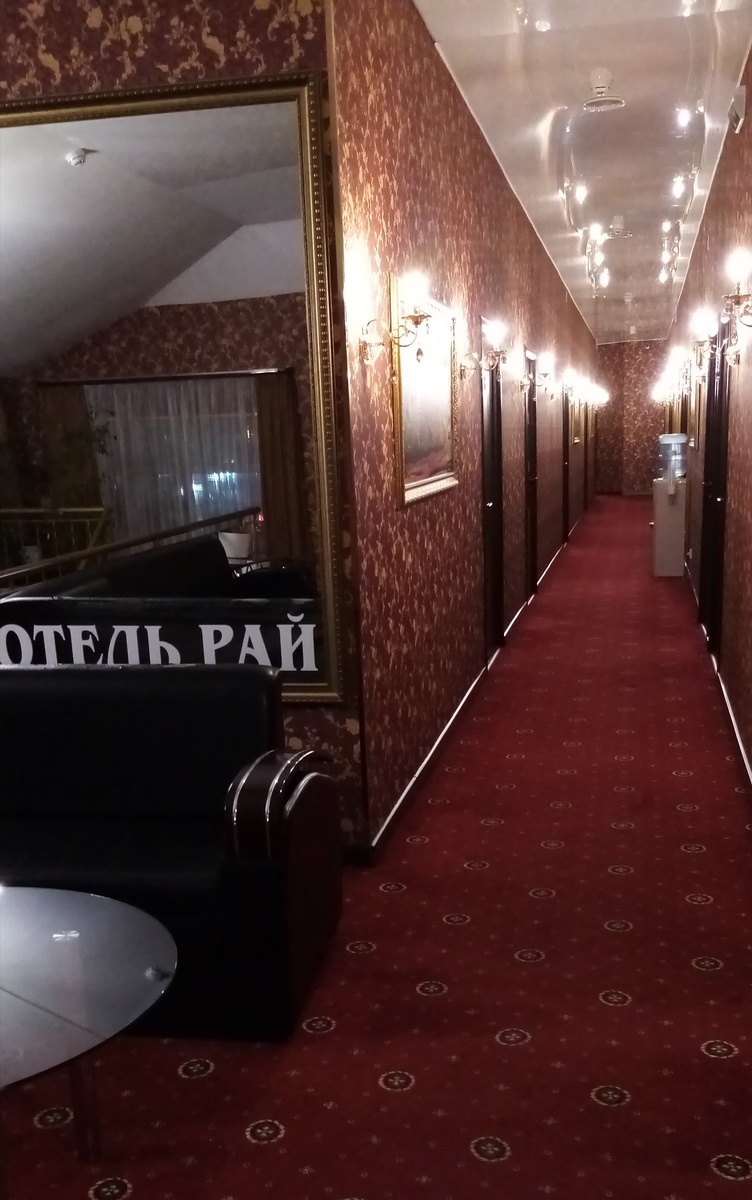 В коридоре на 2 этаже