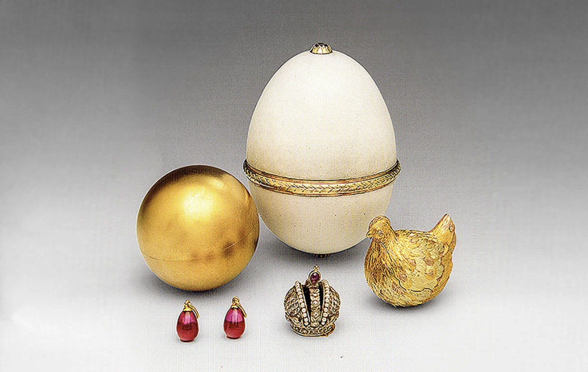 Яйца фаберже на пасху. Яйцо Фаберже Курочка 1885.