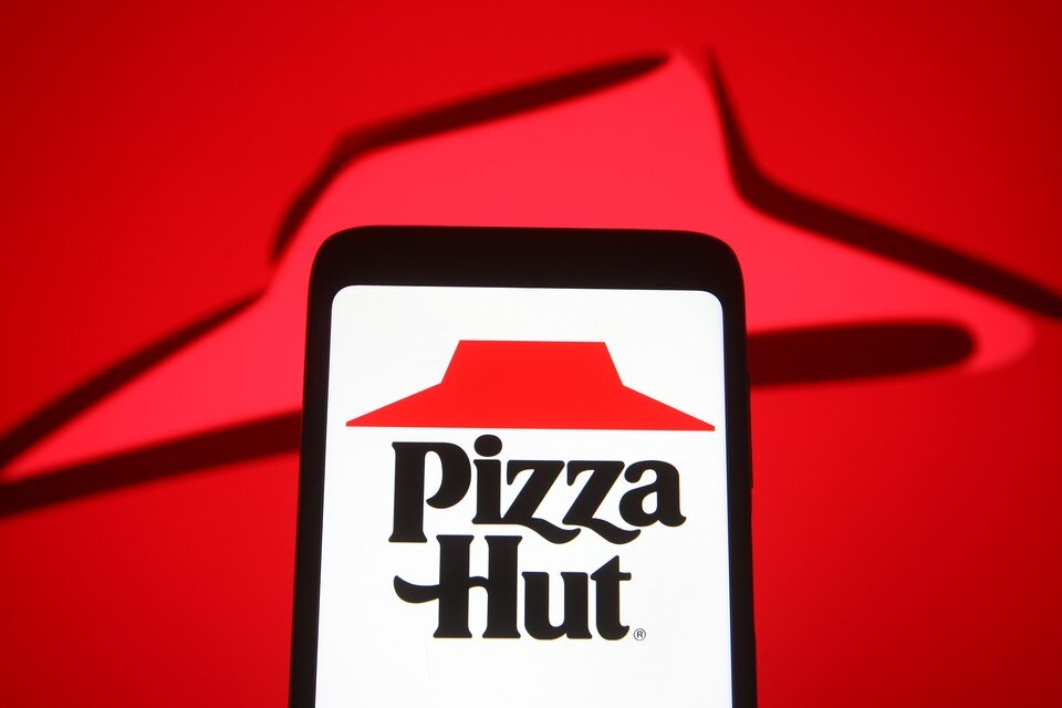     Pizza Hut может сменить название  GLOBAL LOOK PRESS