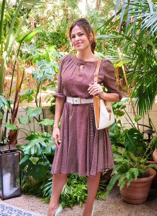    Ева МендесСоцсети