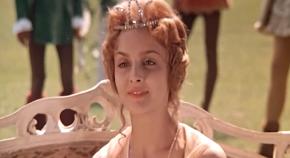 Скриншот кадра из фильма "Принцесса на горошине" (1976), режиссер Борис Рыцарев, сценарист Феликс Миронер