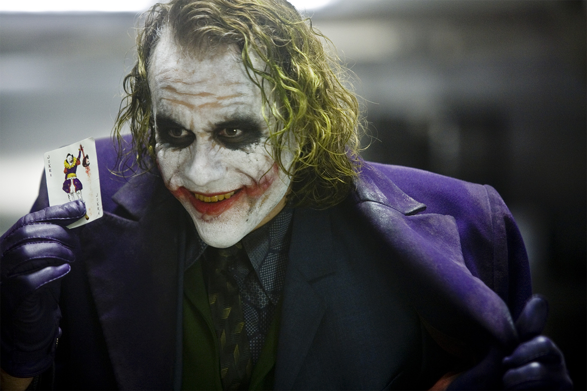 Хит Леджер-Джокер. Кадр из фильма Тёмный рыцарь.
