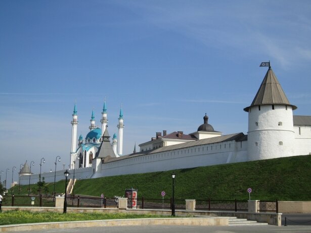 КАЗАНЬ-КРЕМЛЬ.             (фото яндекс-картинки)