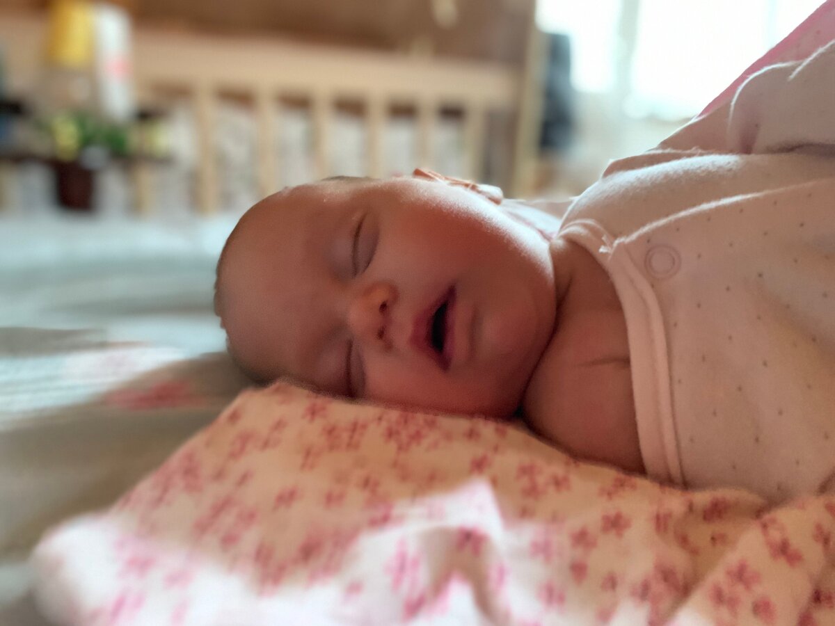 Ларии 2 месяца