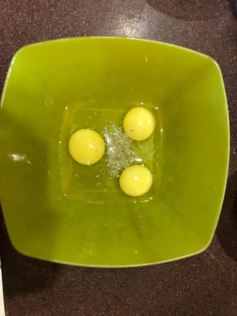 Соль у меня с морскими водорослями ( много йода), на вкус не влияет