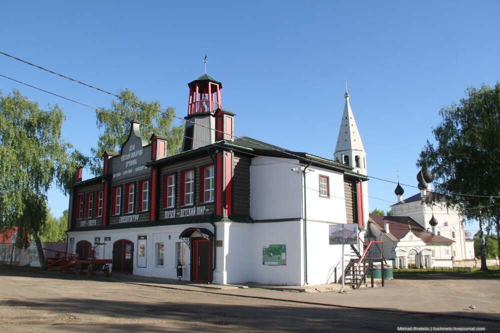  Частный музей в селе Вятское Ярославской области
 