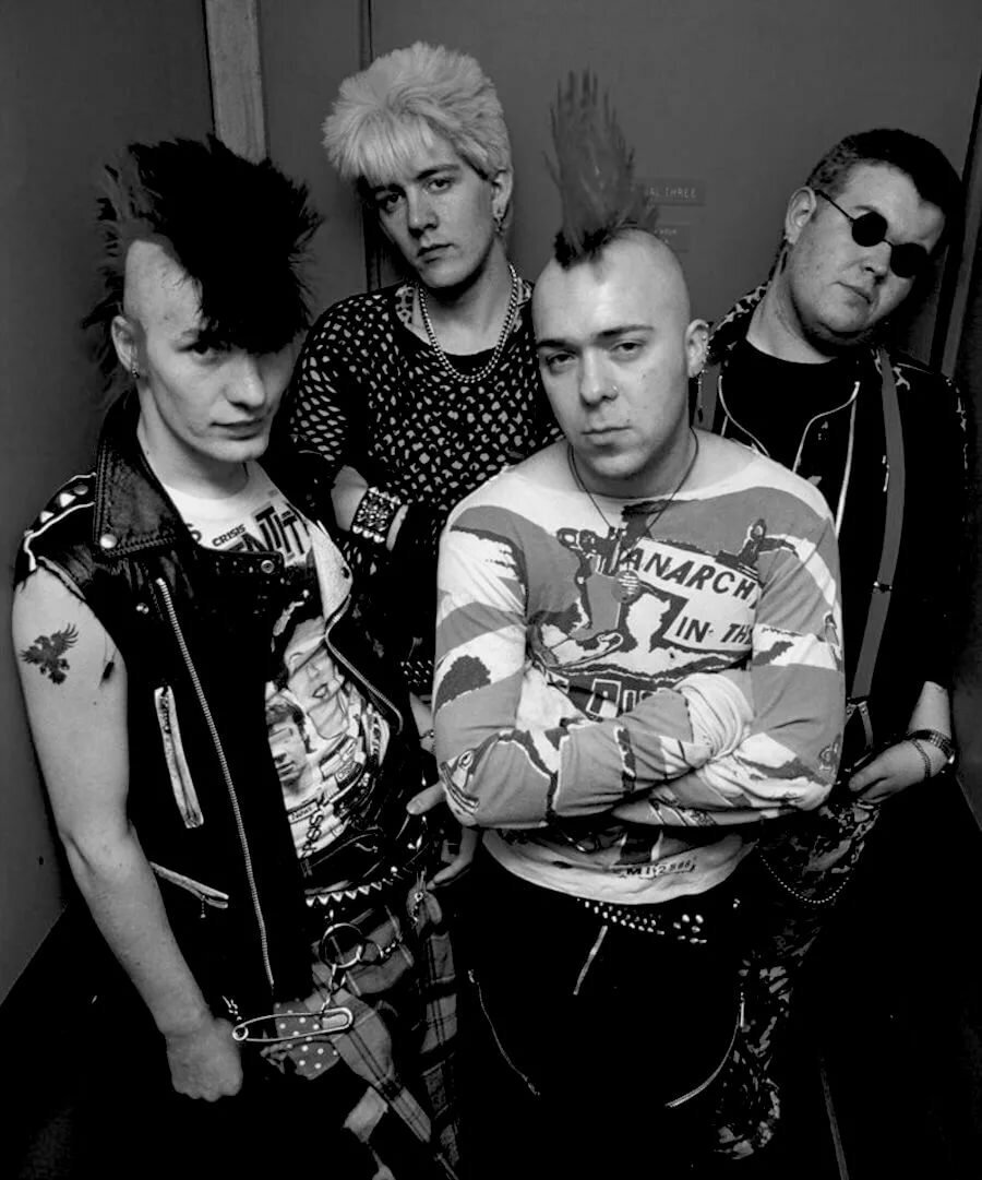 Pan группа. Эксплойтед группа. Группа the Exploited 1982. Панк группа Exploited. The Exploited 1980.