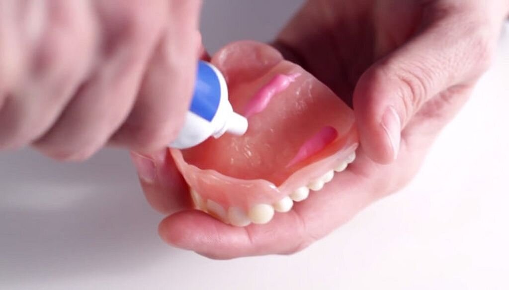 Как правильно пользоваться корегой для зубных протезов видео и фото