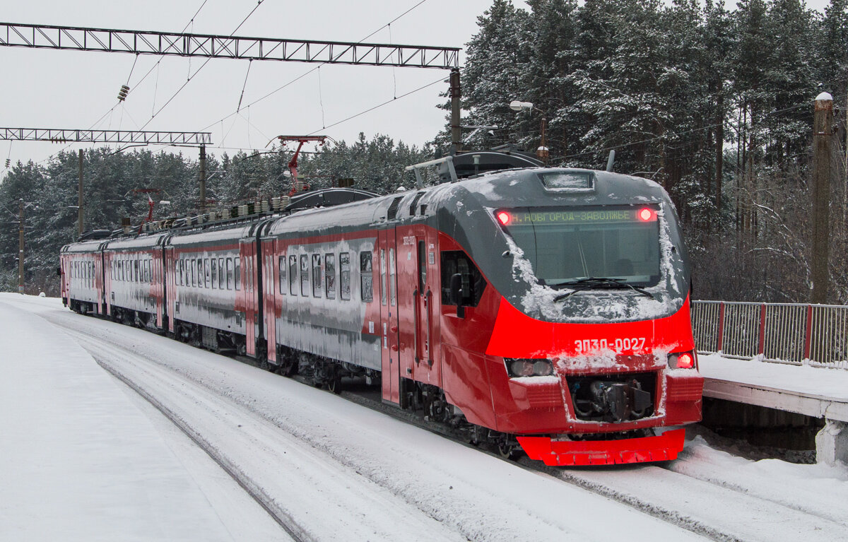 Нижний волгоград поезд. Эп3д Горьковская железная дорога. Эп3д-003. Эп3д Красноярск. Электропоезд серии эп3д.