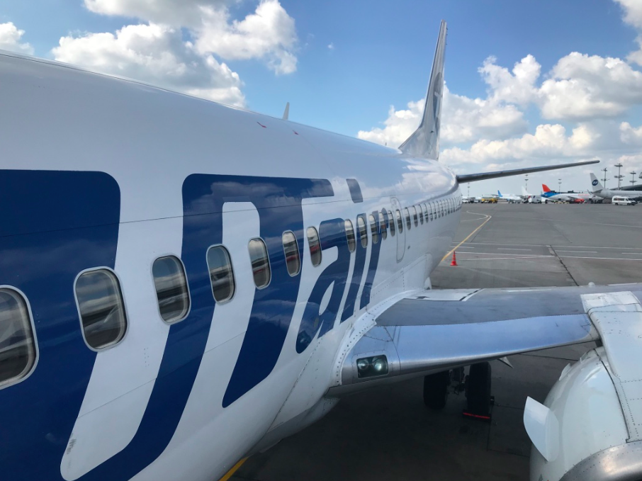 Самолет Utair