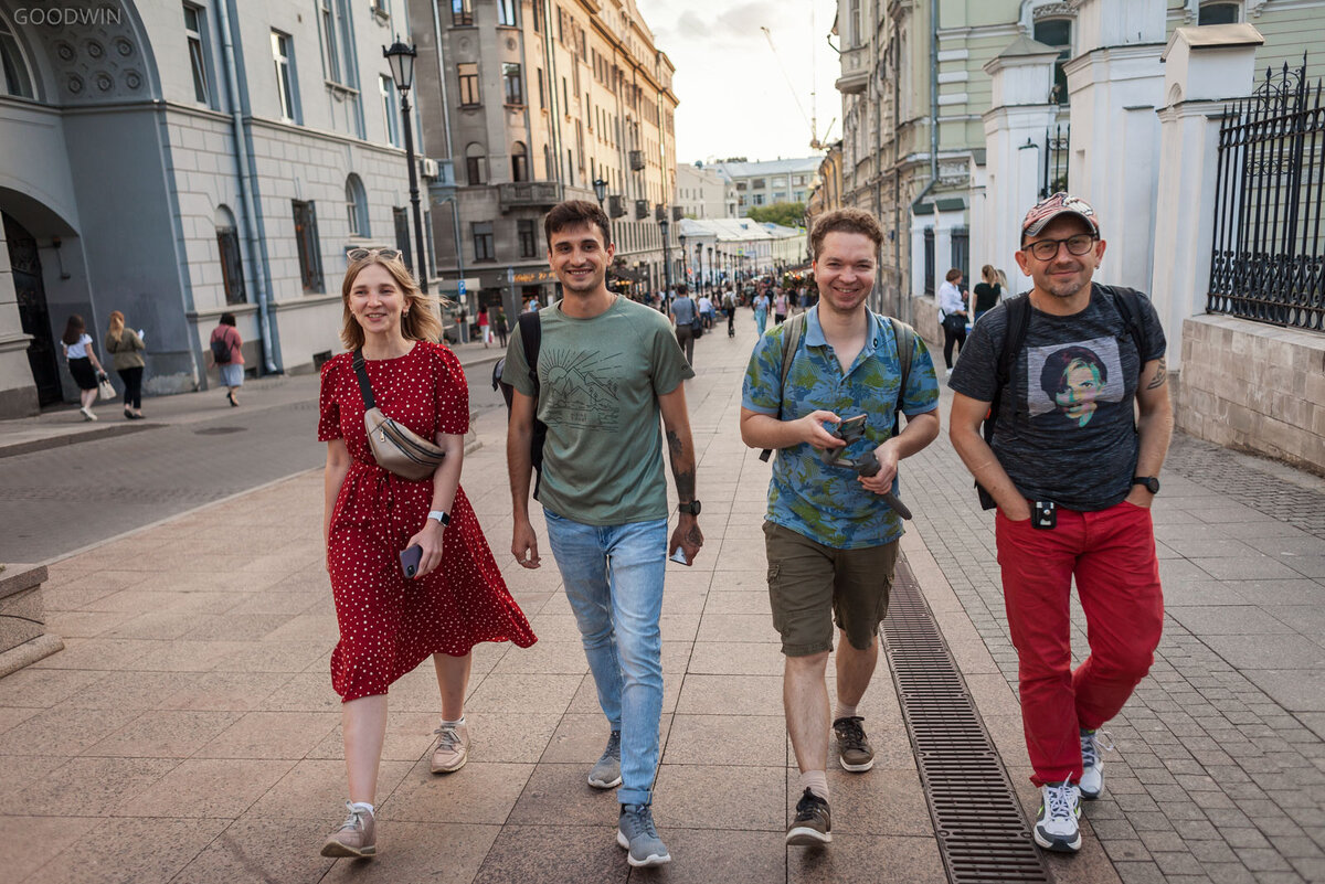 Слева направо: Алла с Урала, Алексей Кутовой, Сергей (Италомания) и Дюк (Гастропутеводитель)